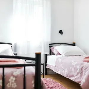 Nekic 1 Guest house