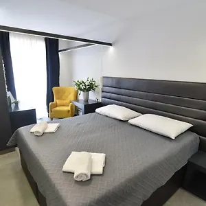 Mono Old Town With Breakfast - Ae1109 Bed & Breakfast